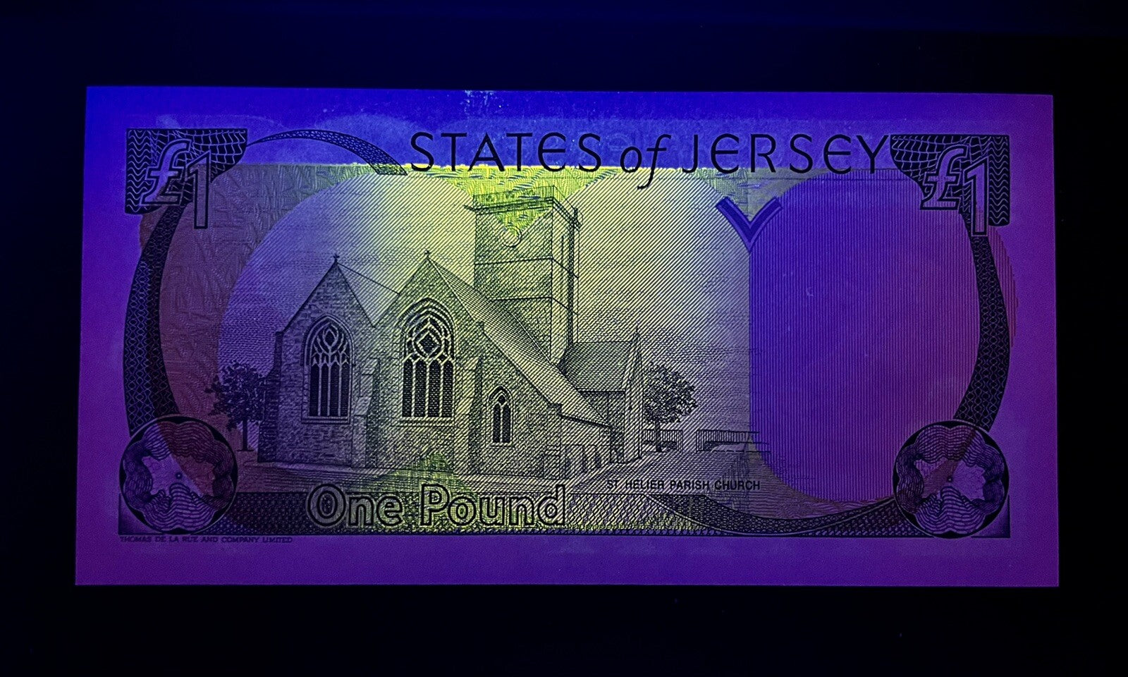 JERSEY 1 POUND BANKNOTE P20 1993 QUEEN ELIZABETH II Prefix-LC UNC 4